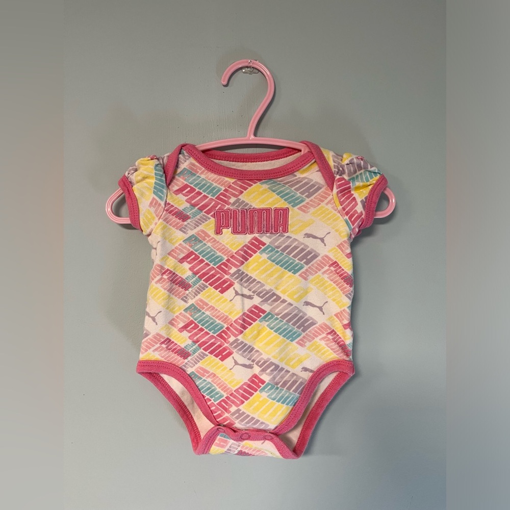 Puma Logo Baby Onesie, Baby Girl size 0-3 month, Baby Onesie with snaps